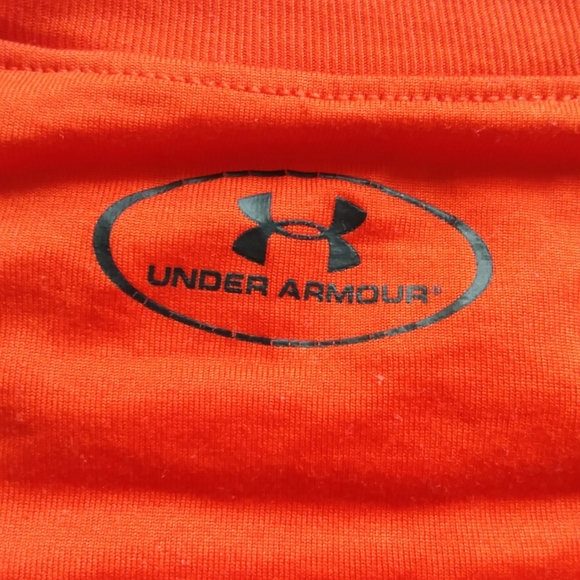 Under Armour Grey Pixel Logo Shirt - Picture 6 of 6
